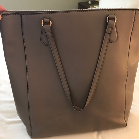 Purse - Picture 2 of 4